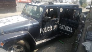 Patrulla estatal tras el ataque a policías