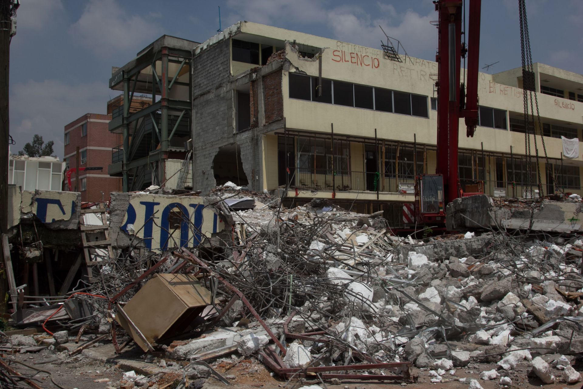 Juan Mario Velarde Gámez, Director Responsable de Obra (DRO) del Colegio Enrique Rébsamen, que colapsó en tras el sismo del 19 de septiembre de 2017, recibió una sentencia de 208 años de prisión.