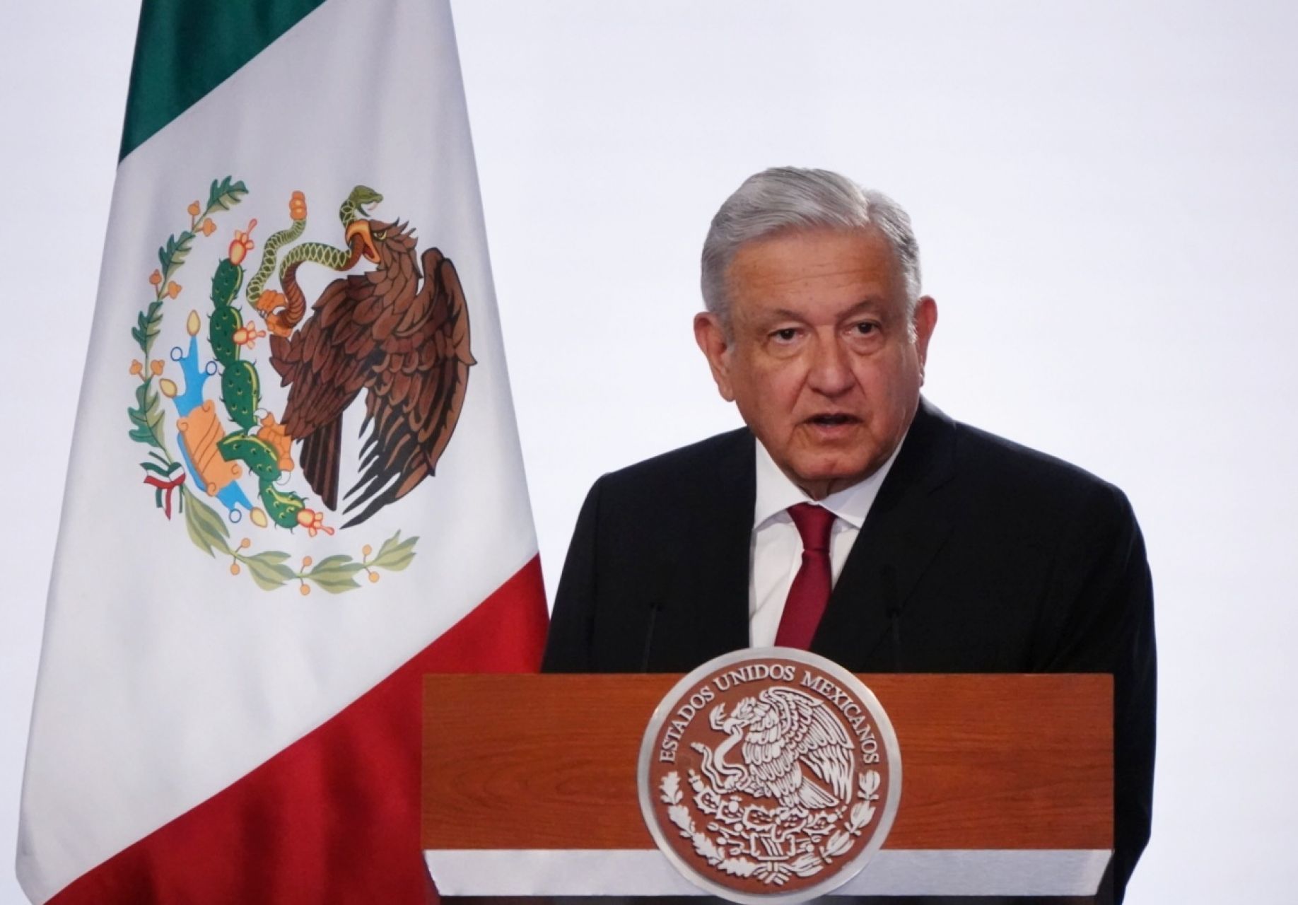 El presidente Andrés Manuel López Obrador rindió su Tercer Informe de Gobierno este miércoles y aquí te dejamos el top 10 de logros que presumió. 