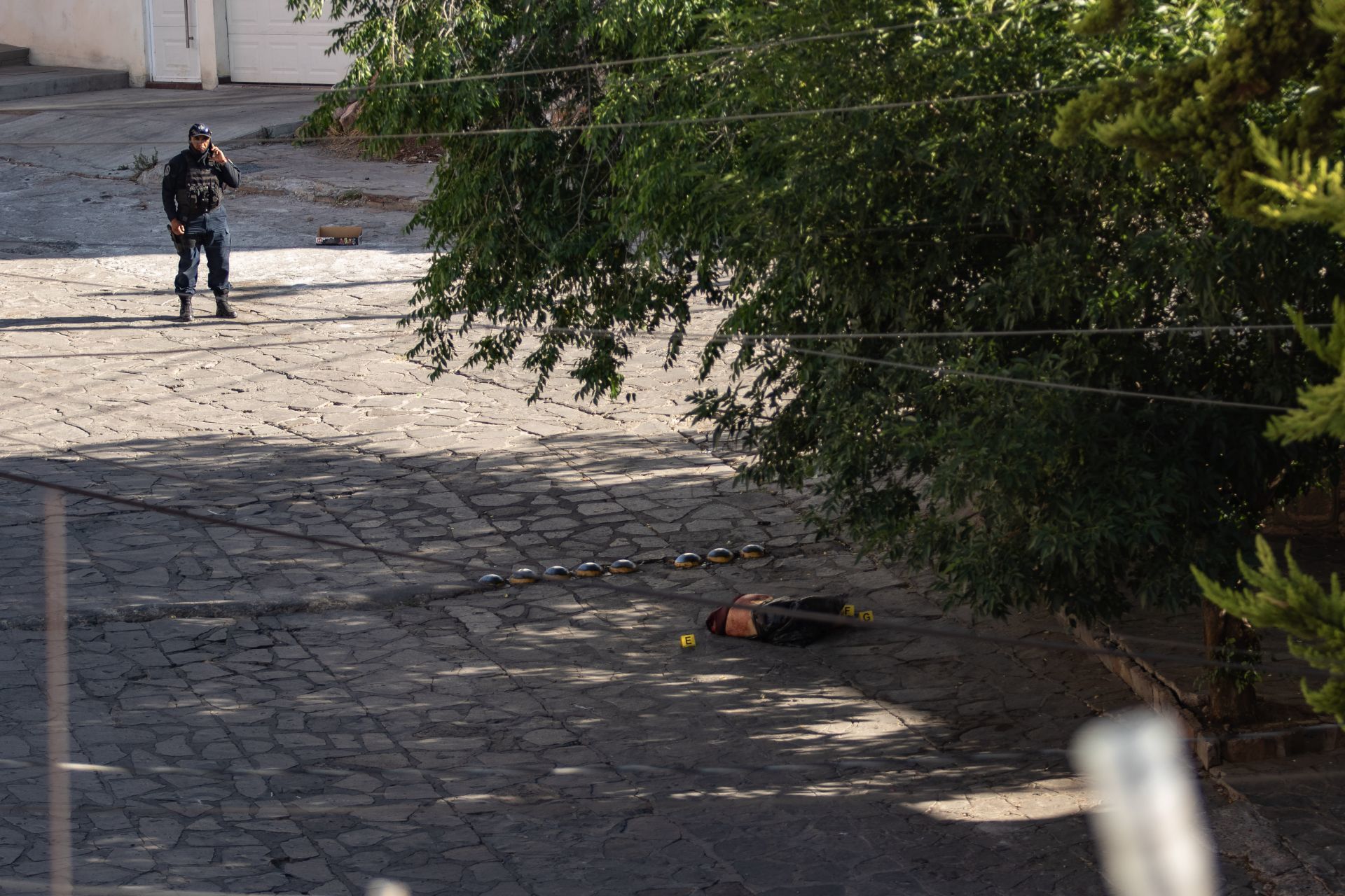 Un menor de dos años falleció al interior de una iglesia en Fresnillo, Zacatecas, a consecuencia de una bala perdida.