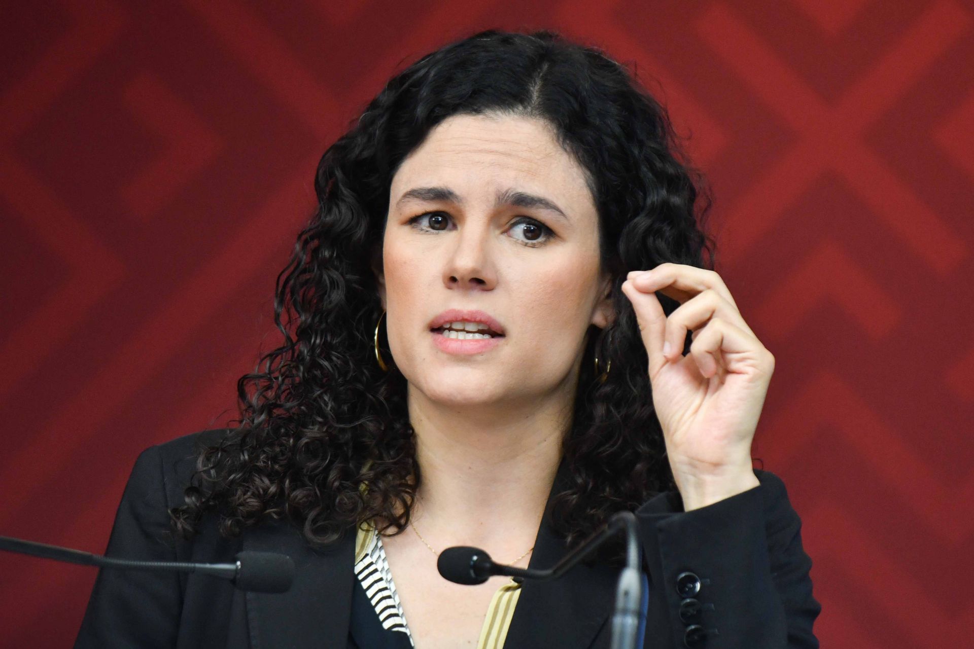 Luisa María Alcalde, presidenta nacional de Morena, confirmó que su partido suspendió los derechos partidistas del exsecretario de Seguridad de Tabasco