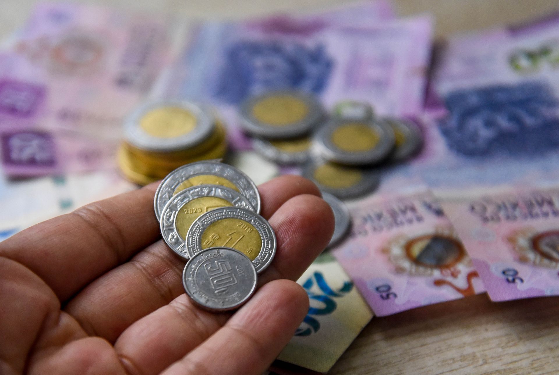 La economía mexicana aceleró su crecimiento durante el segundo trimestre del año al registrar un avance de 1.5% respecto a los tres meses previos.